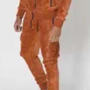 2pc jog set with zipper pockets on sleeve and side pockets on jacket and bottoms